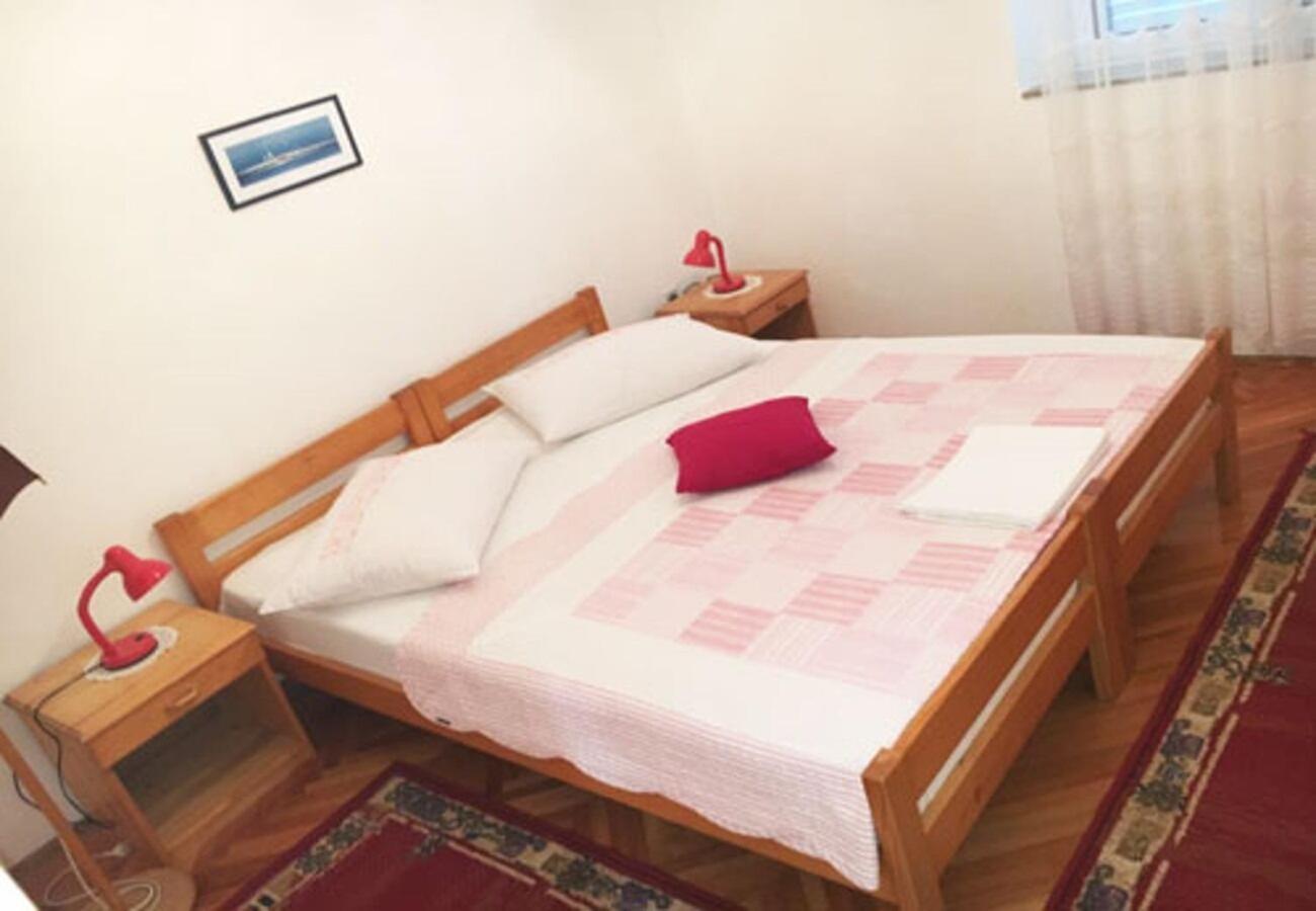 Apartments And Rooms Tomo 1 - At The Beach Zaostrog Exterior foto
